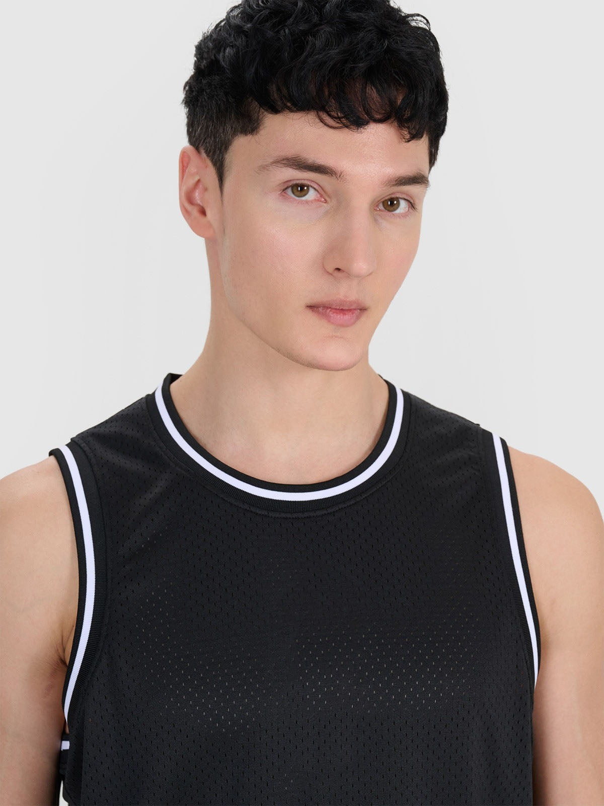 SLEEVELESS FNK