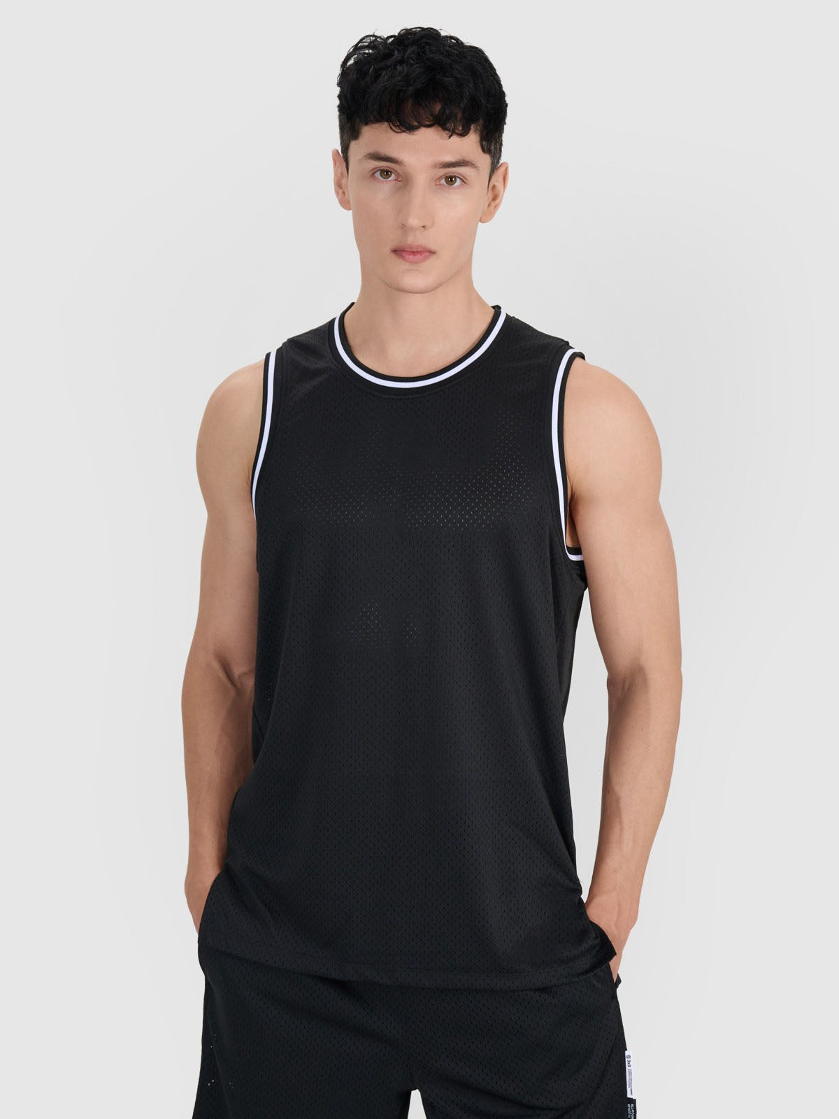 SLEEVELESS FNK