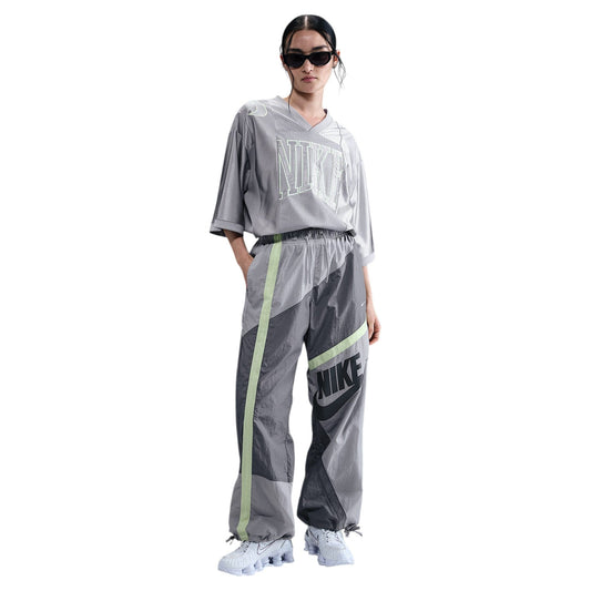 Nike Sportswear Mid-Rise Woven Trousers